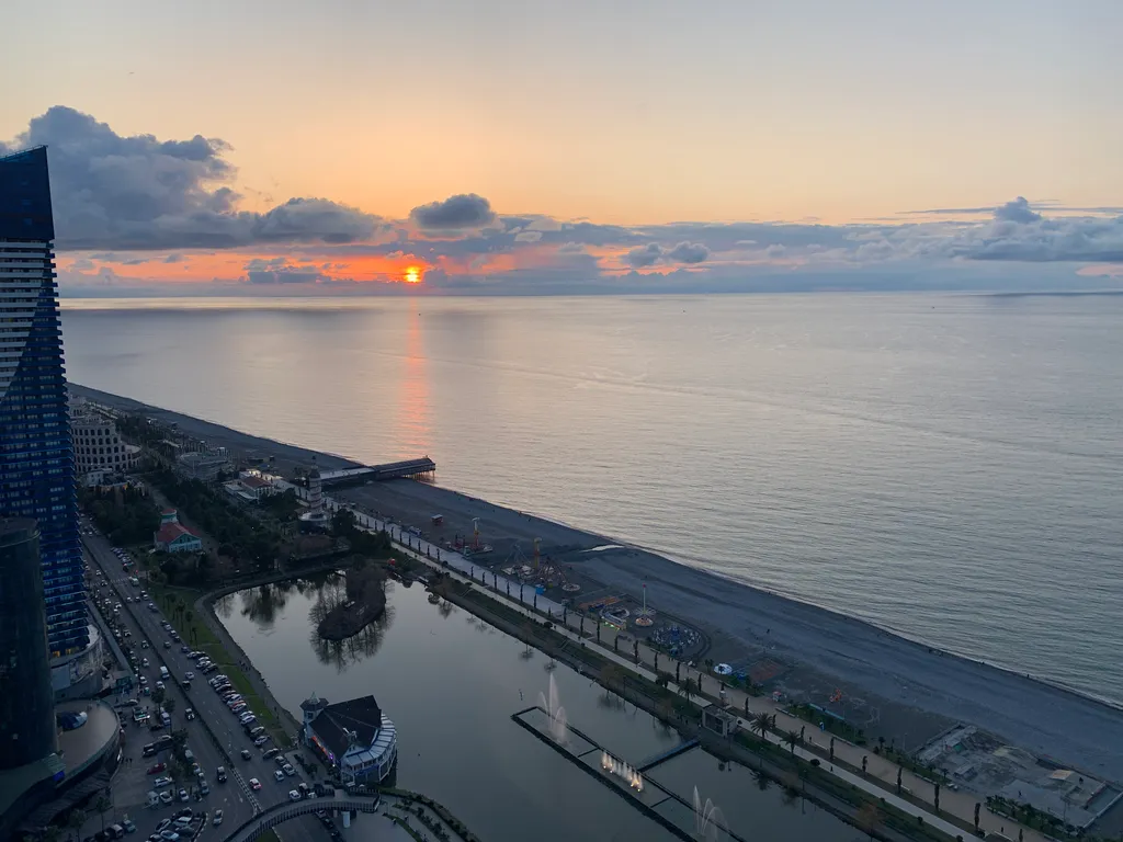 Квартира Апартаменты в Alliance Palace, 38 этаж, с прекрасным видом на закат — Батуми