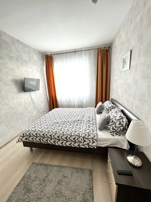 Квартира в центре города на высоком этаже — аренда посуточно в Пермь