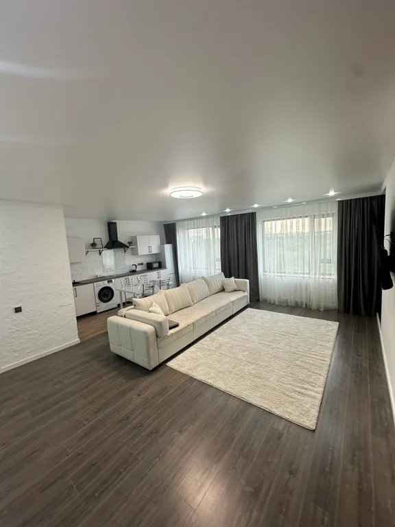 Апартаменты на Академической №79