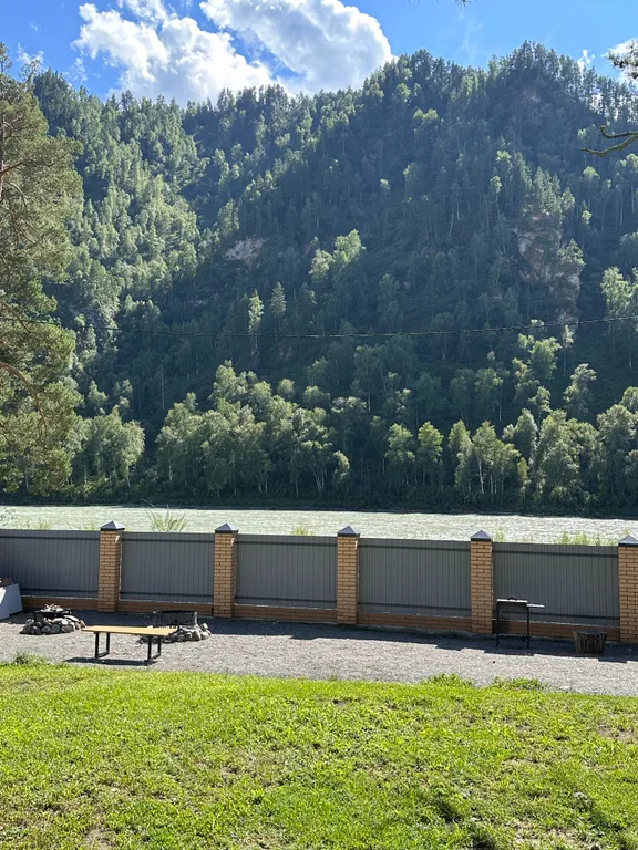 Новый круглогодичный 3-й коттедж на берегу Катуни