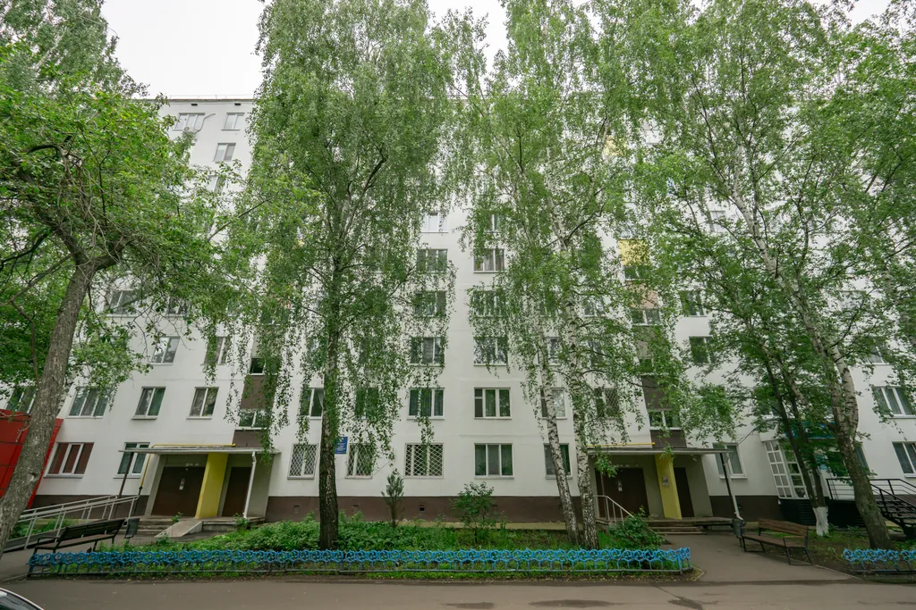 Уютная светлая двухкомнатная квартира рядом с парком