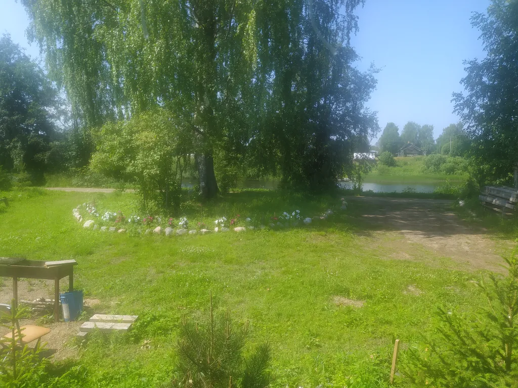 Домик у реки