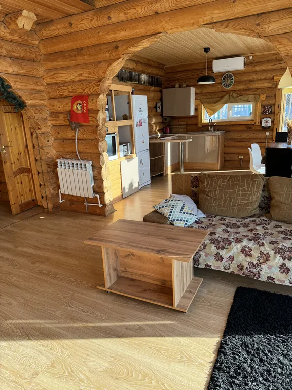 Срубовой дом с большим бассейном и шикарным видом на Жигулевские горы