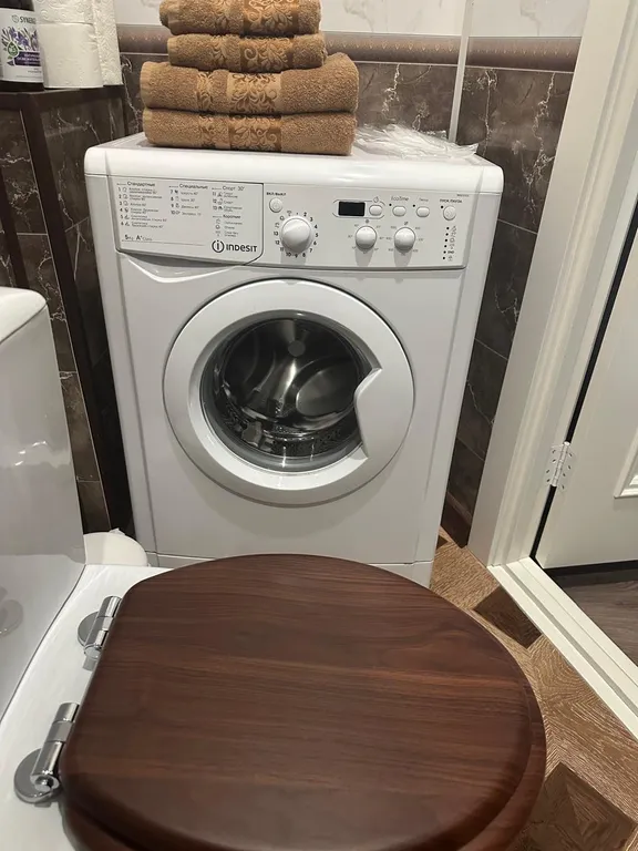 Квартира-студия в центре города с видом на Марьинский сквер