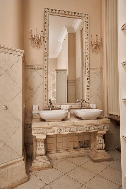 Роскошная квартира премиум класса с видом на Неву