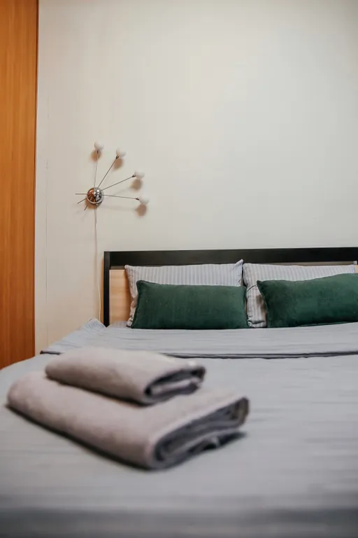 Двухкомнатная квартира рядом с жд станцией