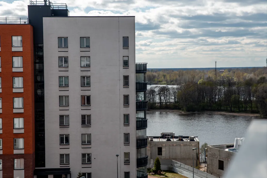 Уютная квартира с панорамным балконом