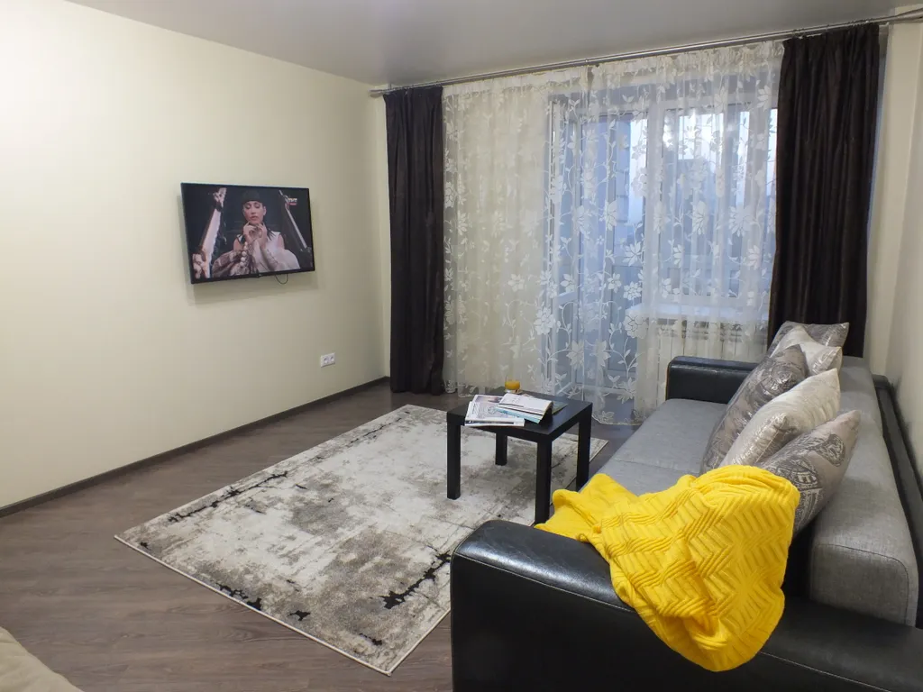 Квартира Квартира в центре с прекрасным видом — Омск