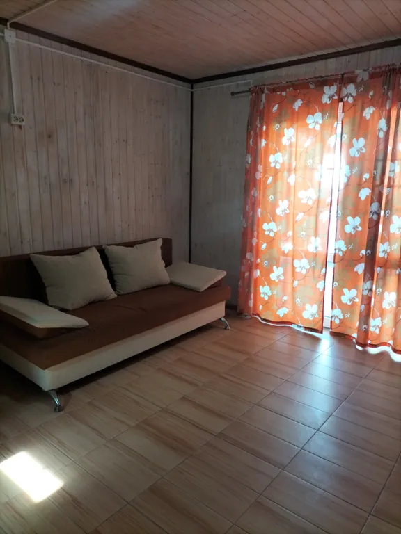 Коттедж Двухэтажный четырёхместный дом на Азовском море — аренда посуточно в Голубицкая