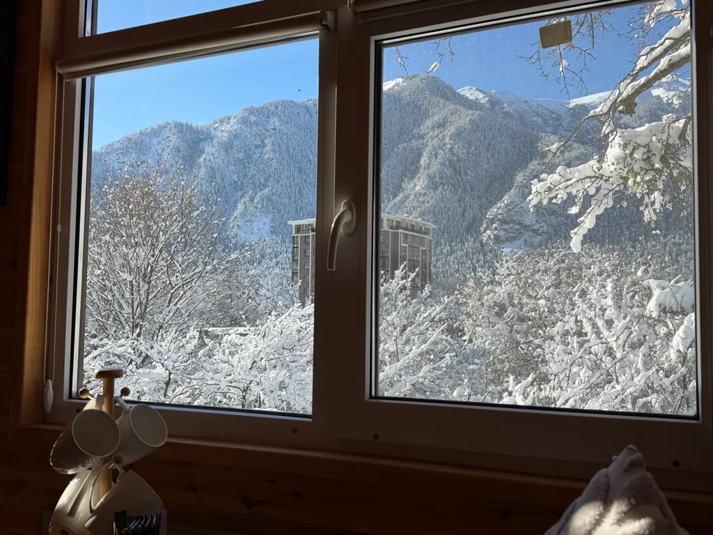 Уютные домики с видом на горы SAFAR