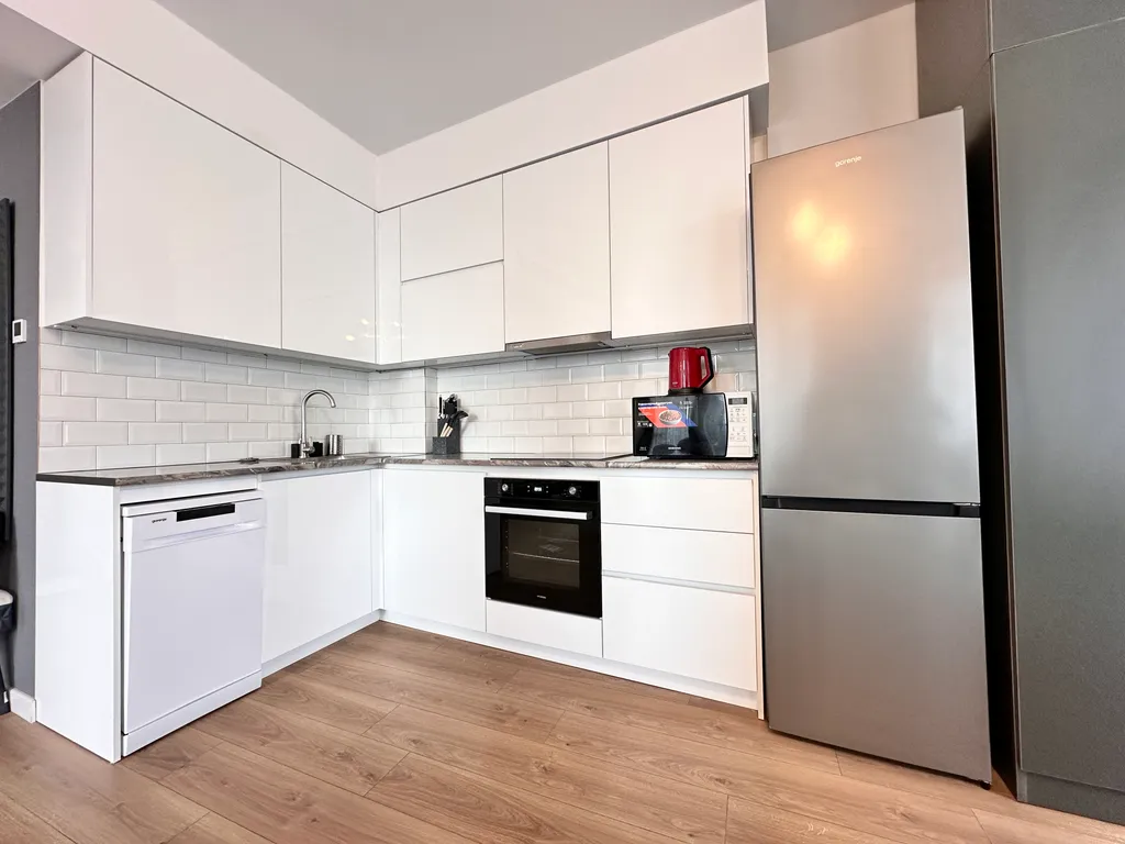 2-комнатный апартамент в ЖК White Sails с бассейном и парковкой