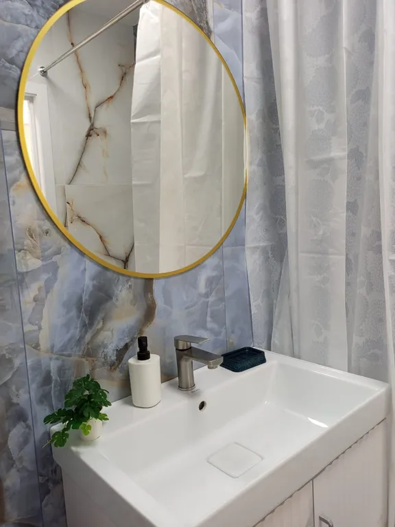 Квартира Новая квартира ЖК Аксиома! Три кота и Онкология через дорогу, ЖД рядом — Астрахань