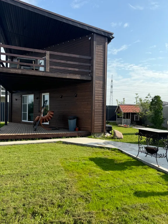 Коттедж Уютный домик с баней и купелью вблизи от города — Иннолово