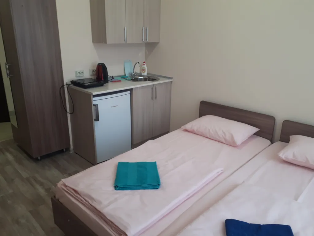 Квартира Комфортная студия в Гостевом доме Домашний — аренда посуточно в Златоуст