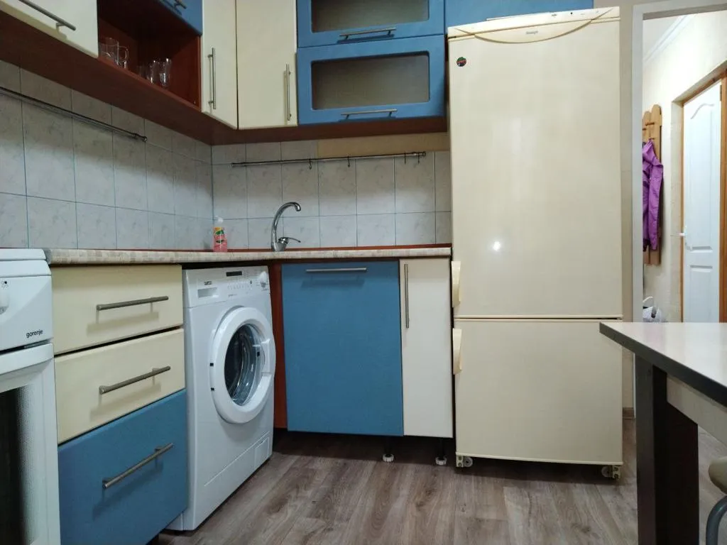 Квартира Квартира в спальном районе — Луганск