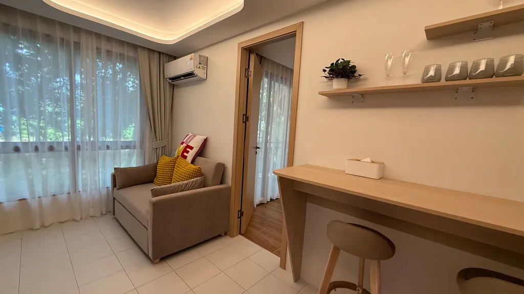 Просторная однушка у моря с бассейном и Wi-Fi 500 мбит/с