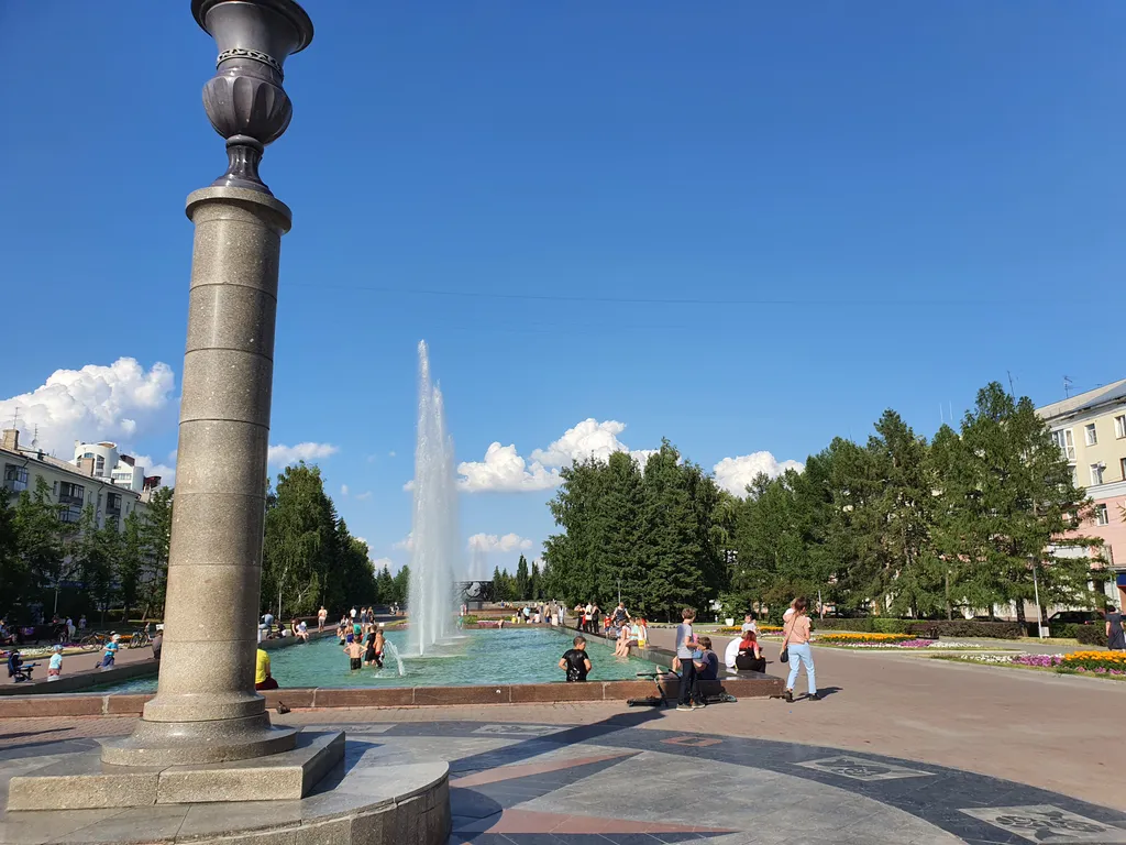 Просторная квартира в центре у сквера и фонтана на пл. Советов