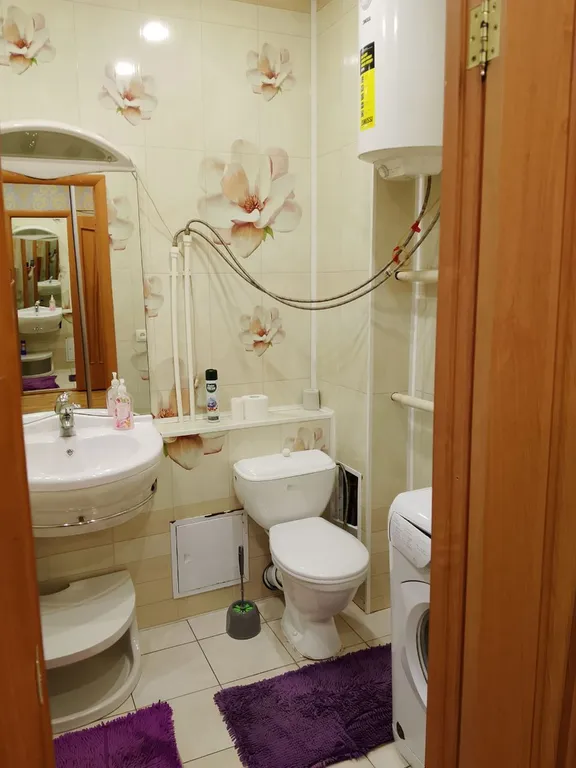 Однокомнатная квартира люкс с большой кухней, на 1 этаже, рядом с парком