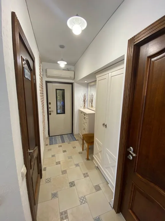 Квартира с бассейном и террасой