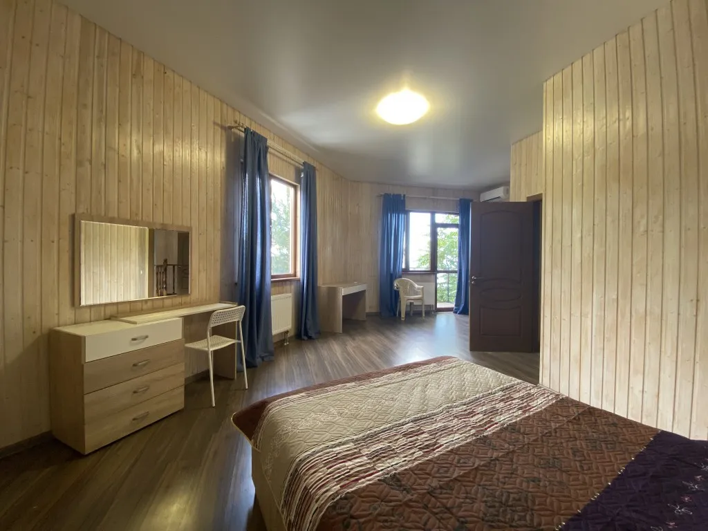 Аренда дома в Ялте возле Ялта интурист