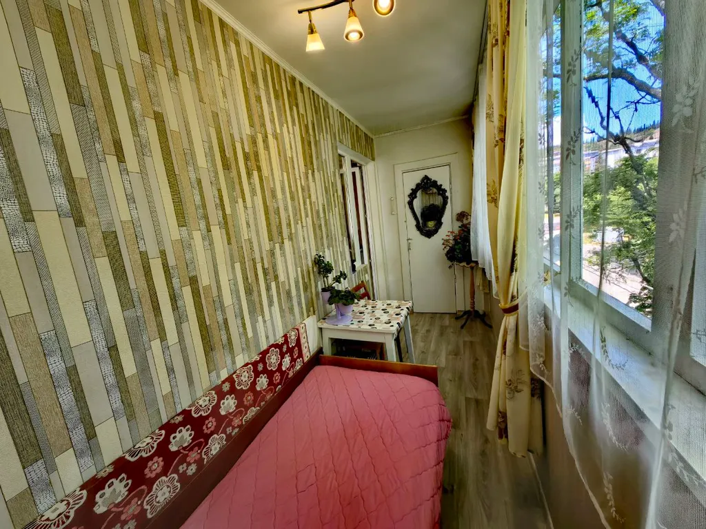 Двухкомнатная квартира рядом с автовокзалом