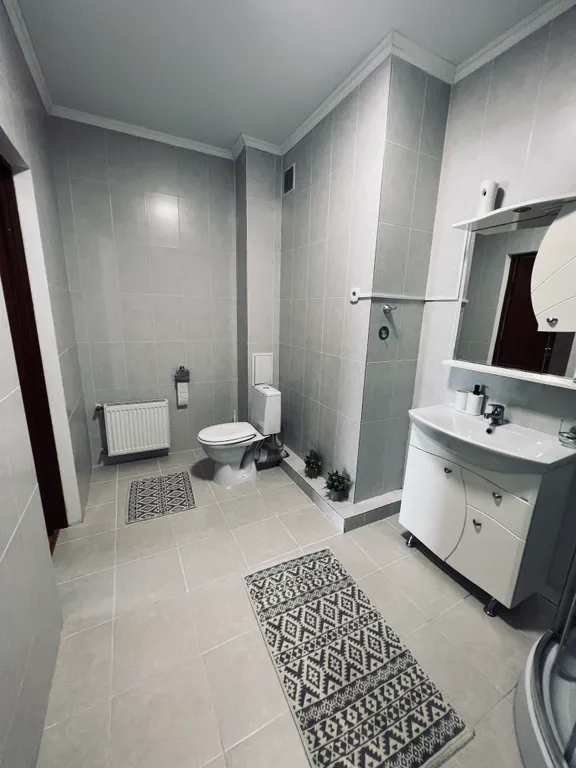 Квартира Квартира с двумя отдельными комнатами, исторический район, просторно — Калининград