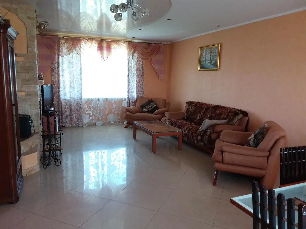 Загородный дом Филино с сауной, садом и барбекю