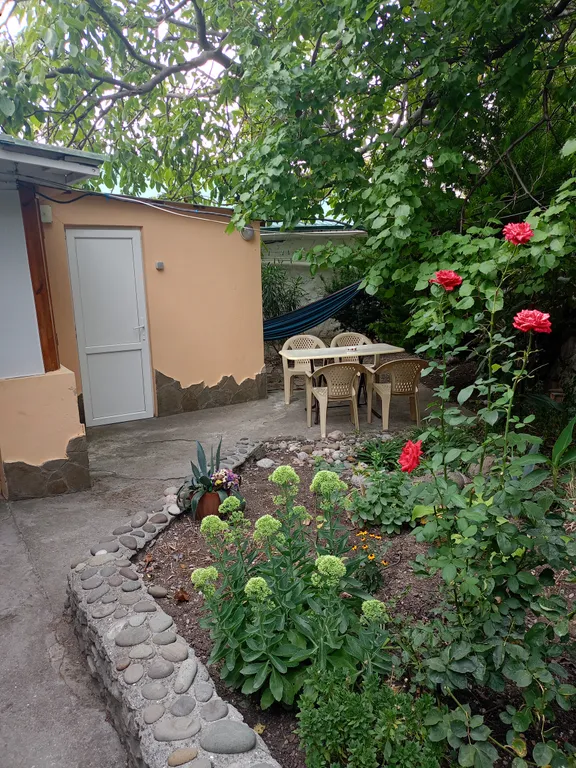 Коттедж Семейный номер №4 — аренда посуточно в Симеиз