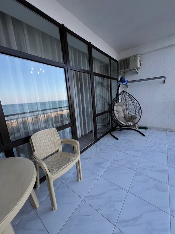 Шикарная квартира с видом на море