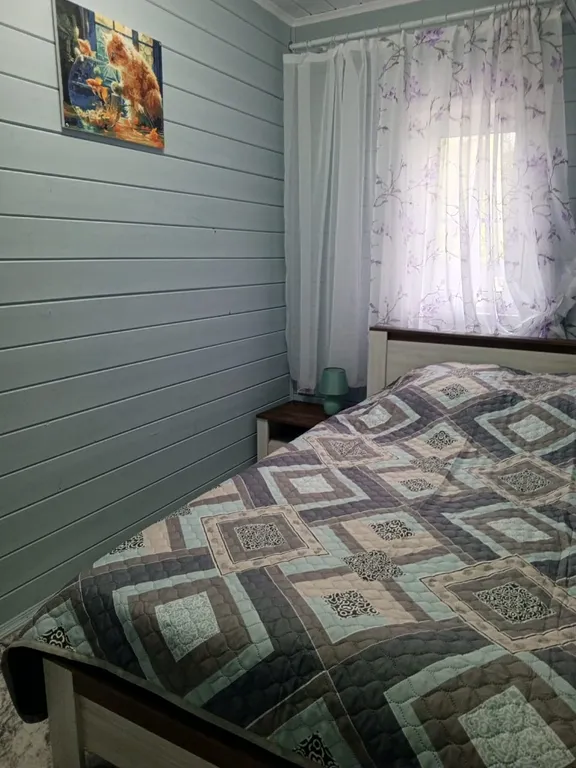 Новый дом на берегу реки