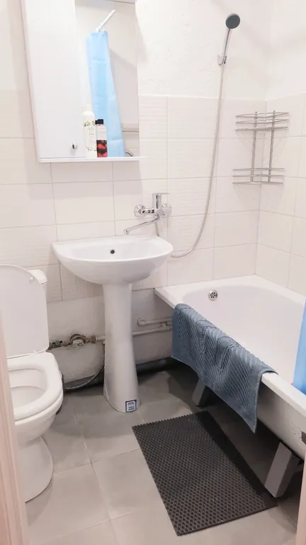 Квартира Квартира Уютная двушка с новым ремонтом в военном городке — Ейск