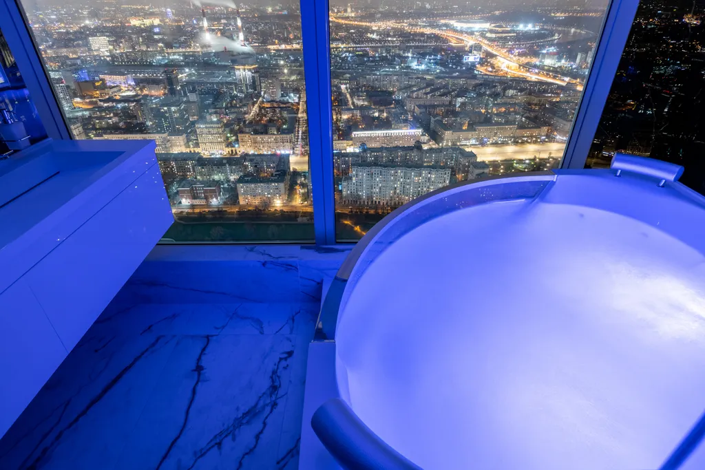 Lux Jacuzzi 58 floor