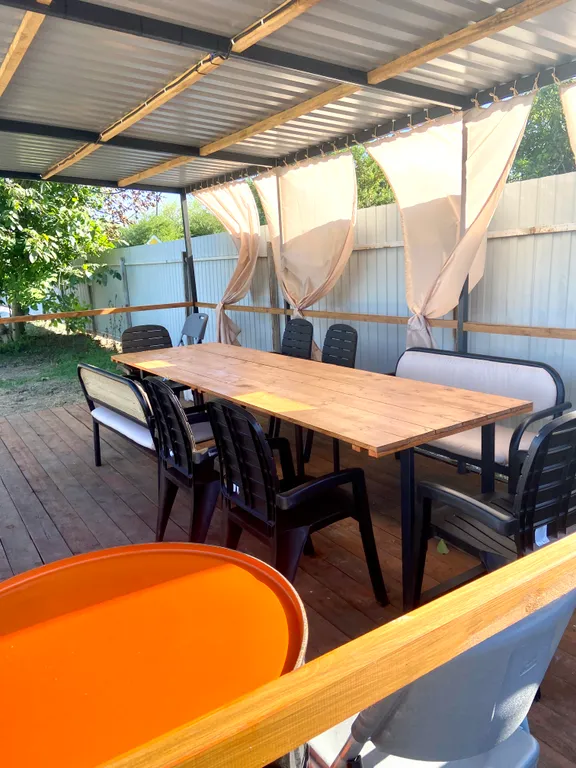 Стильный загородный дом с бассейном