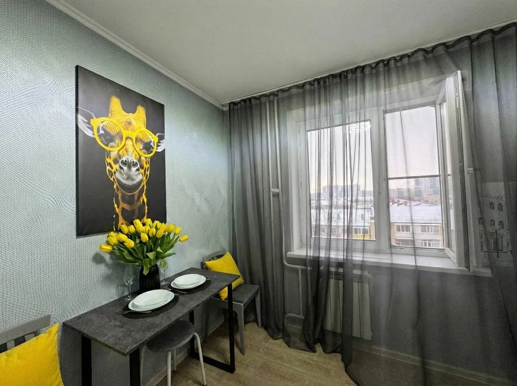 Апартаменты с балконом на 8 этаже