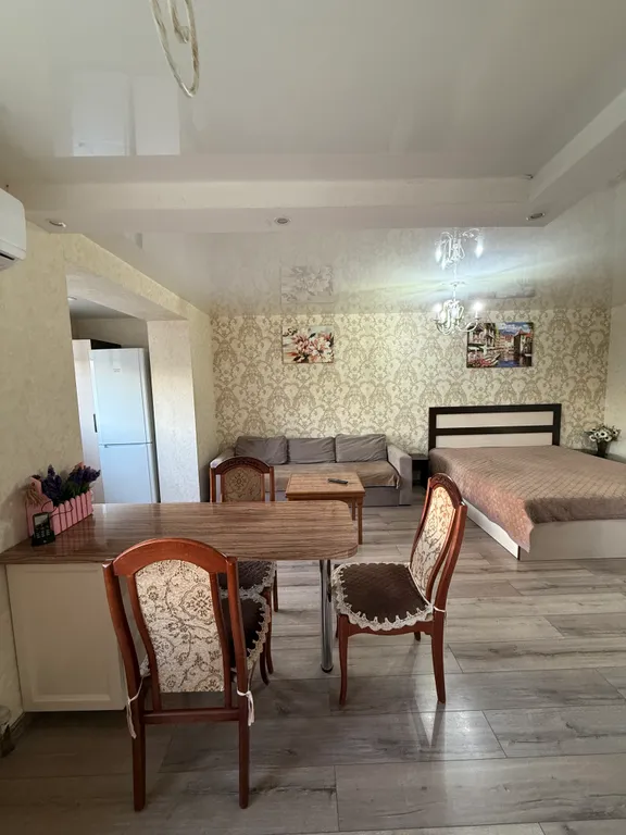 Уютная студия с видом на Белый дом и парк