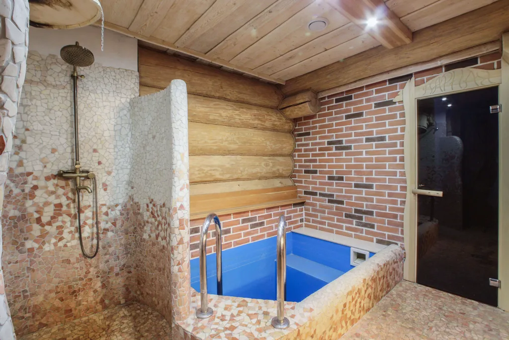 Шале с баней бассейном и видом на озеро