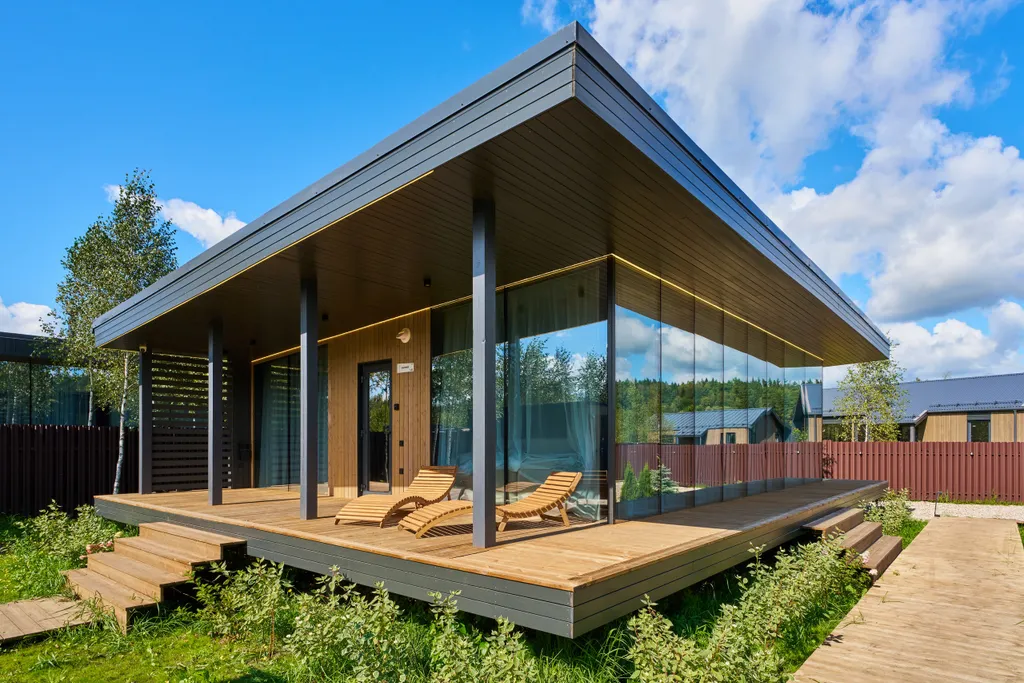 Большой панорамный дом с камином и сауной