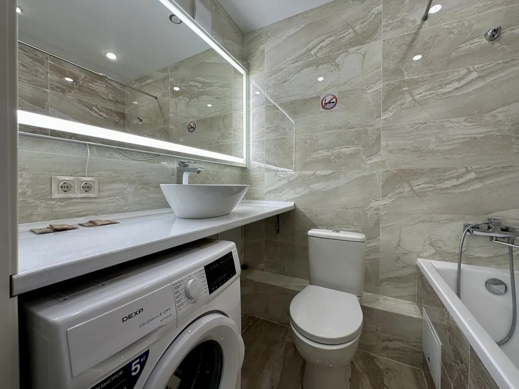 Студия, 5 минут до Фермер базара