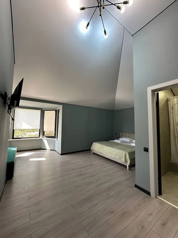 Квартира Четырехместный номер с общей кухней — аренда посуточно в Пицунда