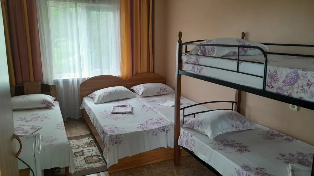 Квартира Уютная гостиница в центре — аренда посуточно в Джубга