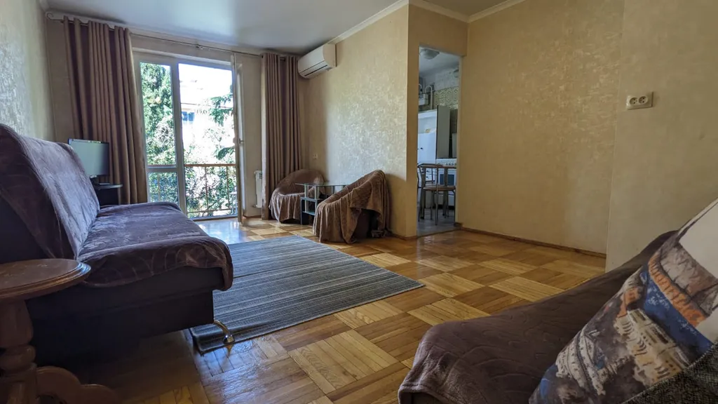 Трёхкомнатная квартира с двумя раздельными спальнями и залом