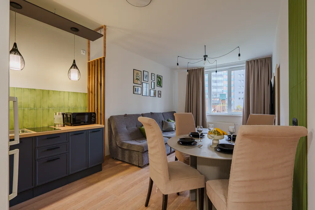 Большая квартира рядом с Аквапарком и СК Уктус