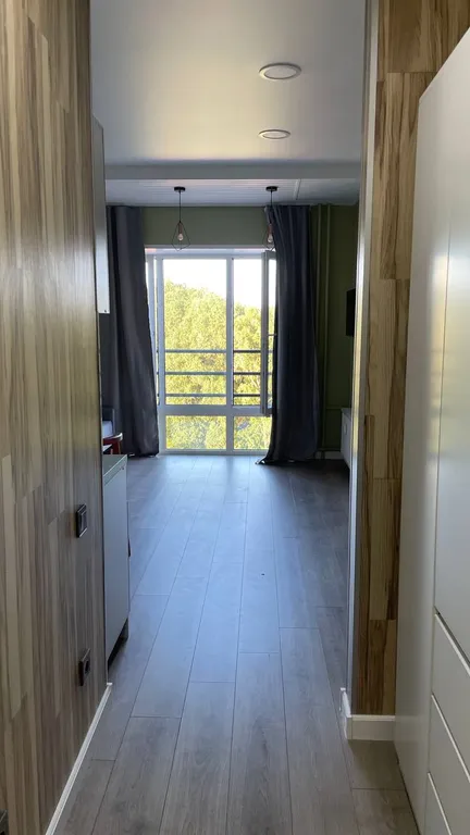 Студия с видом на реку