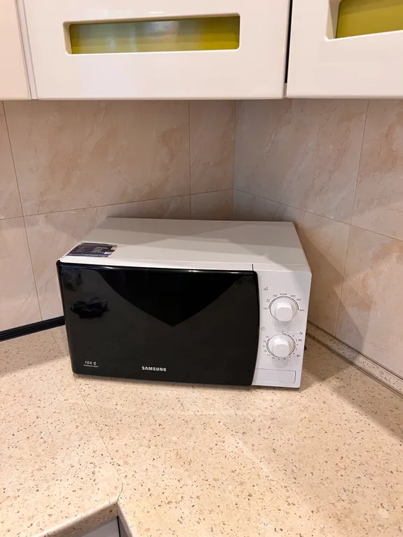 Евротрешка в таунхаусе с лужайкой и зоной барбекю