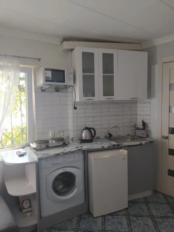 Летний домик с индивидуальной площадкой на крыше