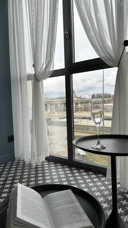 Уютная квартира в центре с видом на реку и Кремль