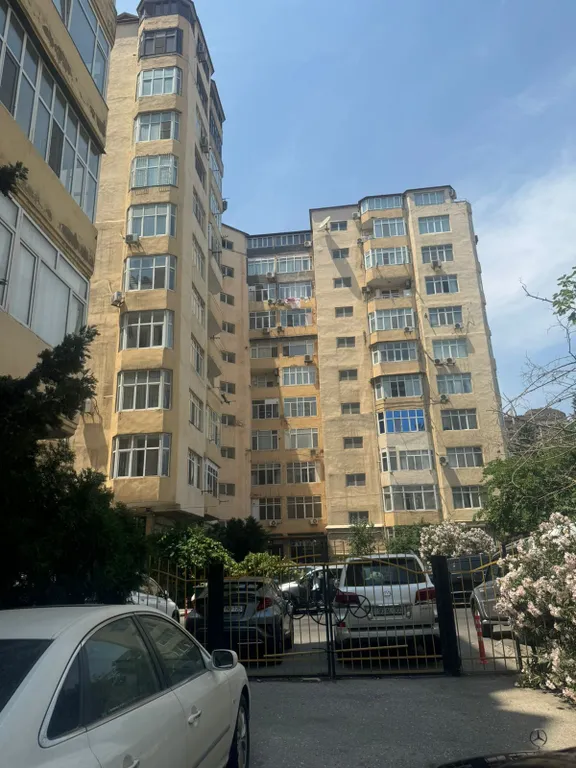 Apartment near metro Xatai