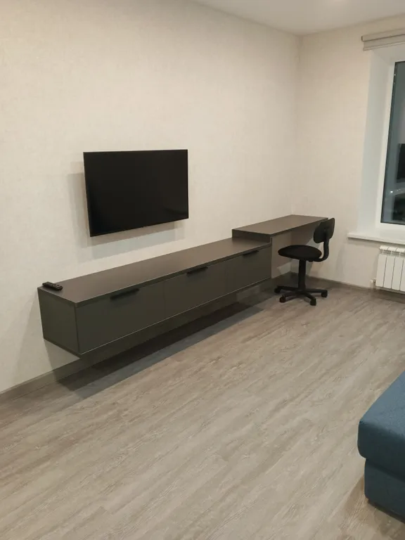 Современная квартира с большой парковкой для авто