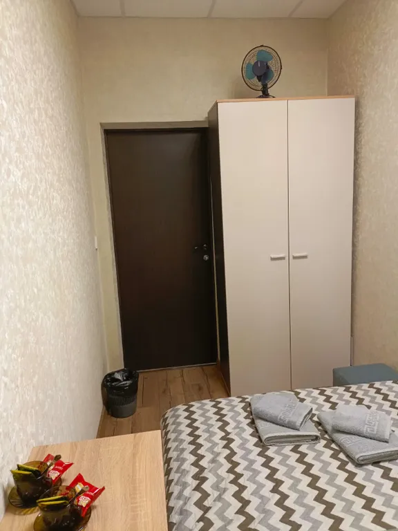 Маленькая уютная комната рядом с Парком Культуры с общим санузлом