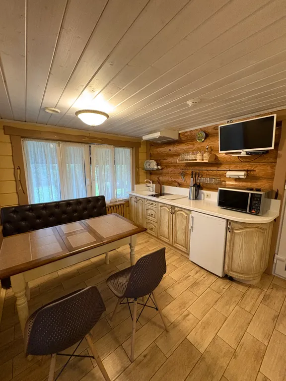 Загородный дом с бассейном и парной на дровах